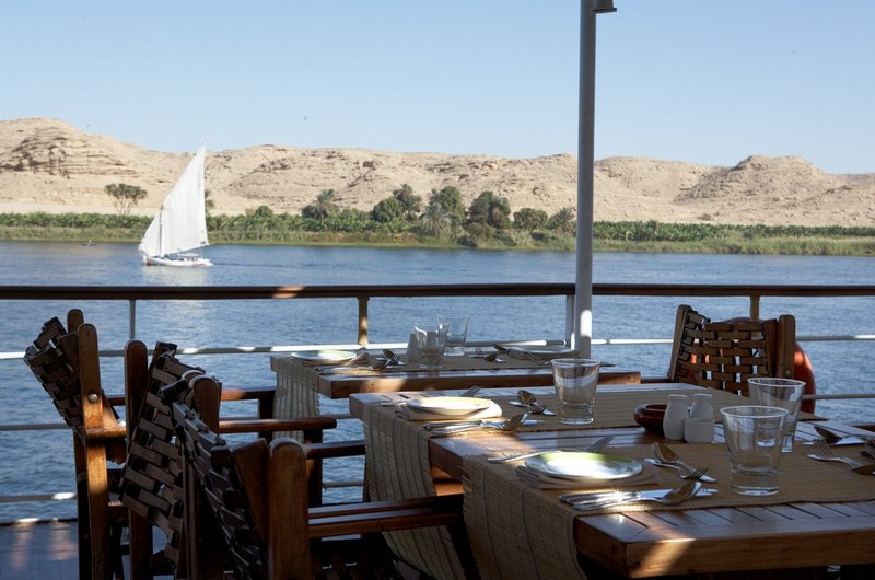 Luxury Nile Cruise Yacht Alexander the Great Club Lunch