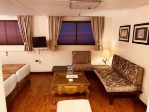 ATG Luxus Suite Lounge